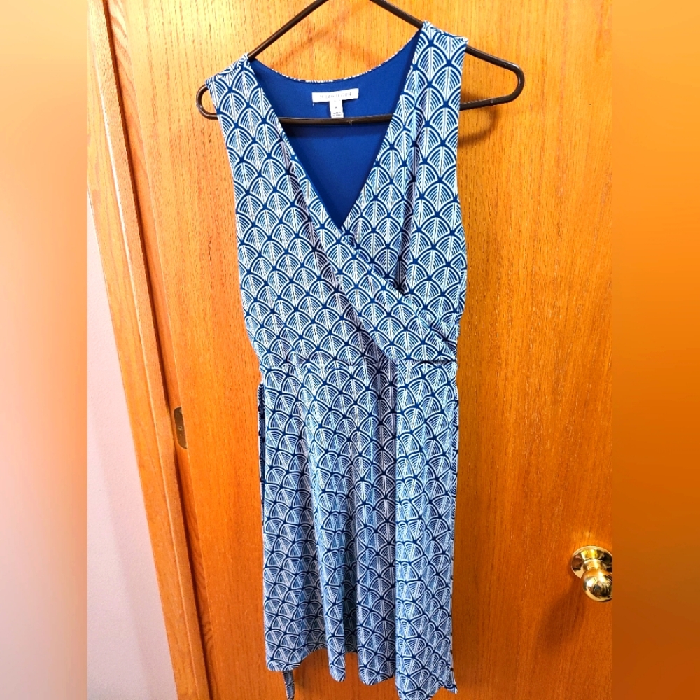 EUC Stitch fix 41 Hawthorne half wrap patterned dress